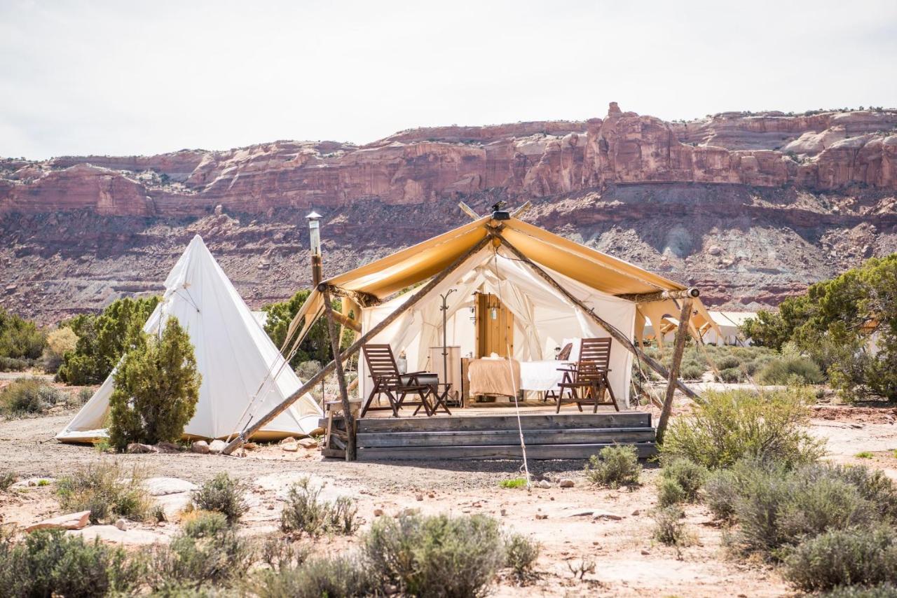 Under Canvas Moab Luaran gambar