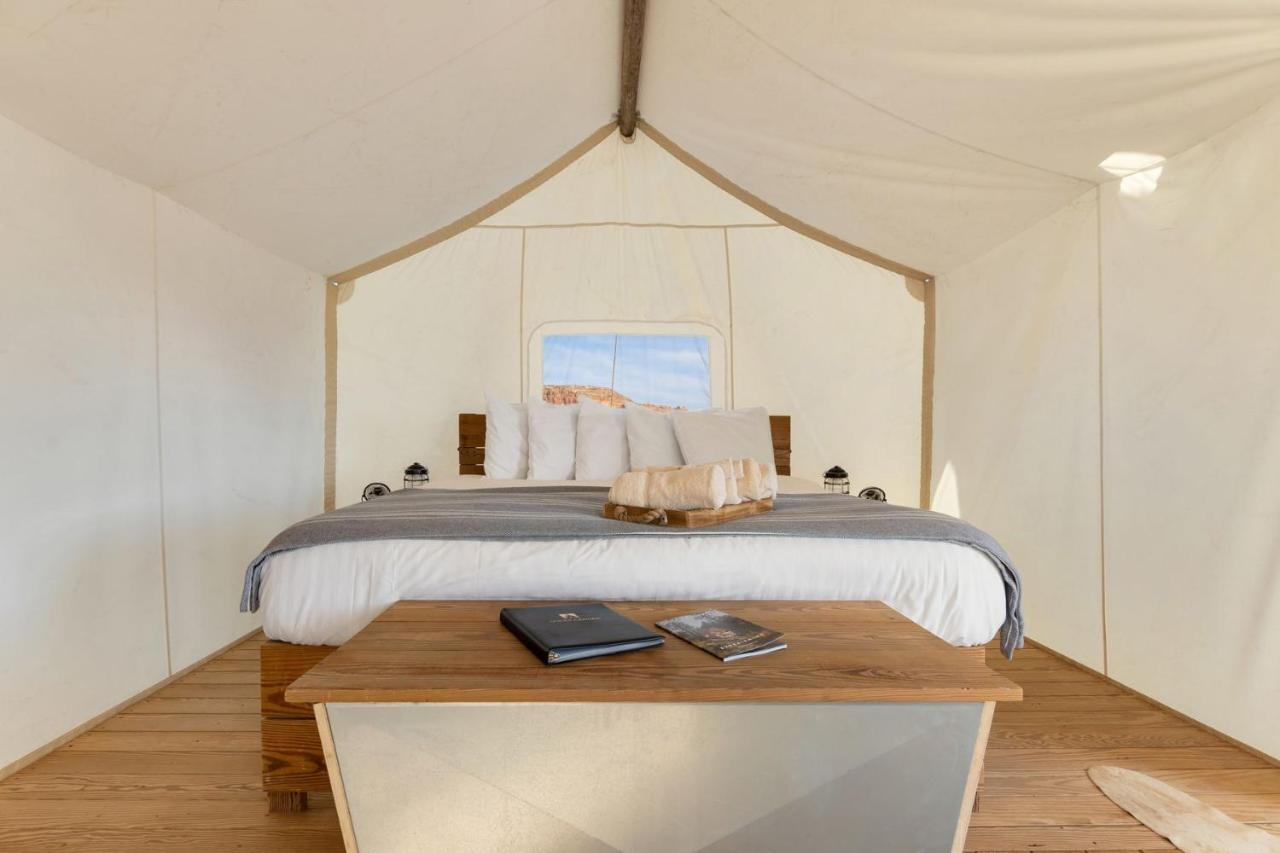 Under Canvas Moab Luaran gambar