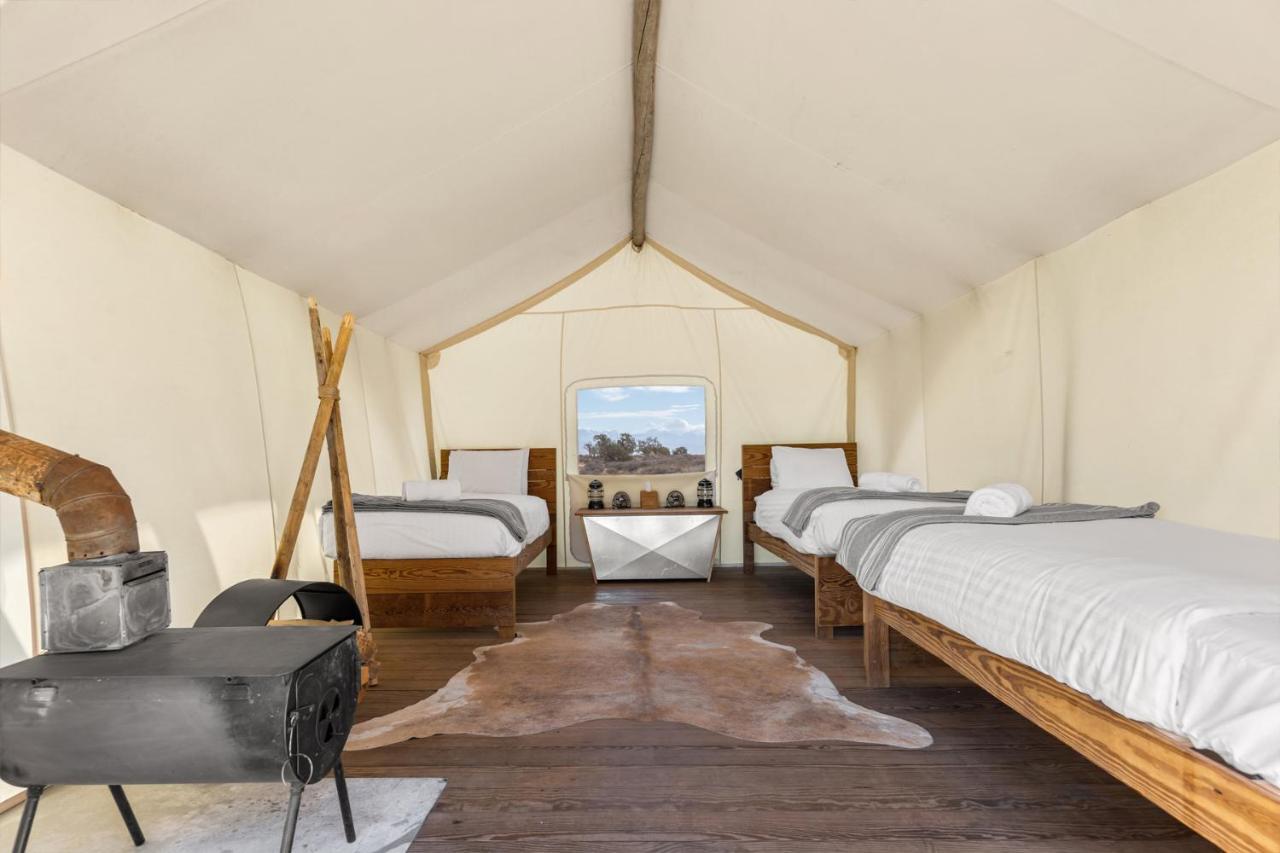 Under Canvas Moab Luaran gambar
