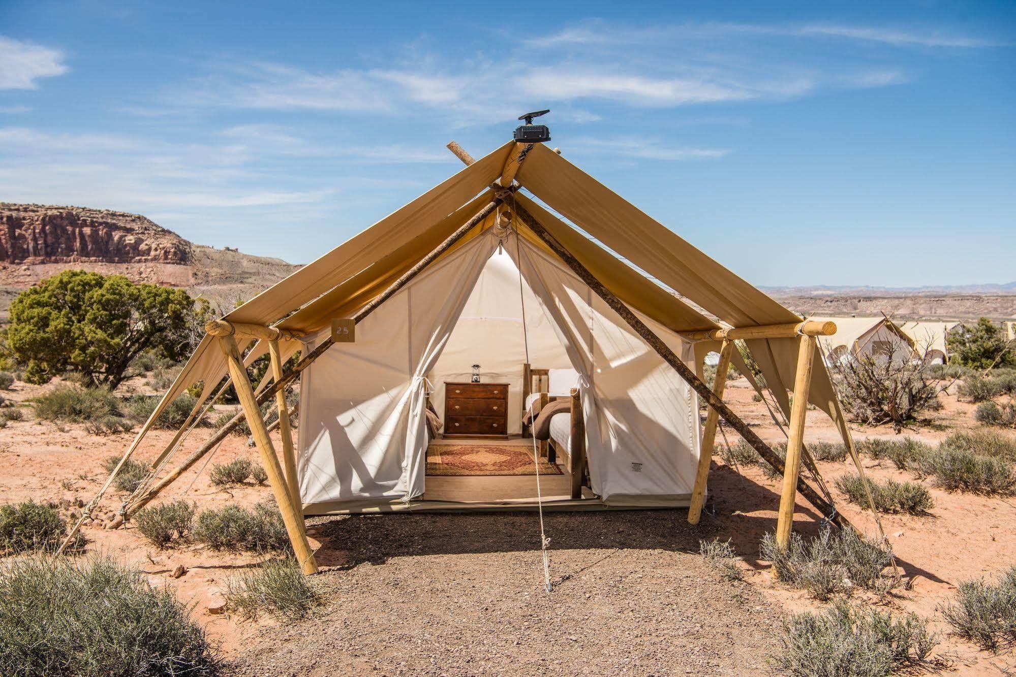 Under Canvas Moab Luaran gambar