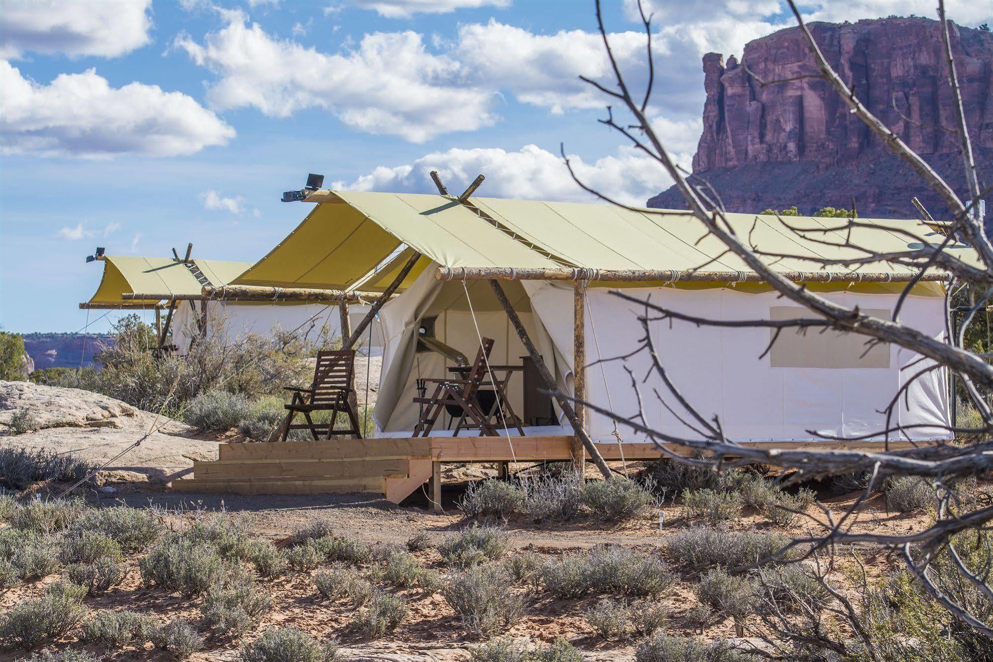 Under Canvas Moab Luaran gambar